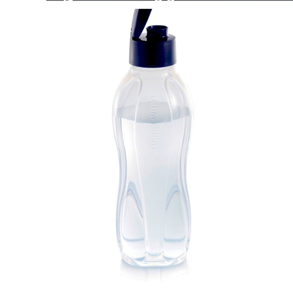 Tupperware Large Water Bottle 33 Oz. 1L